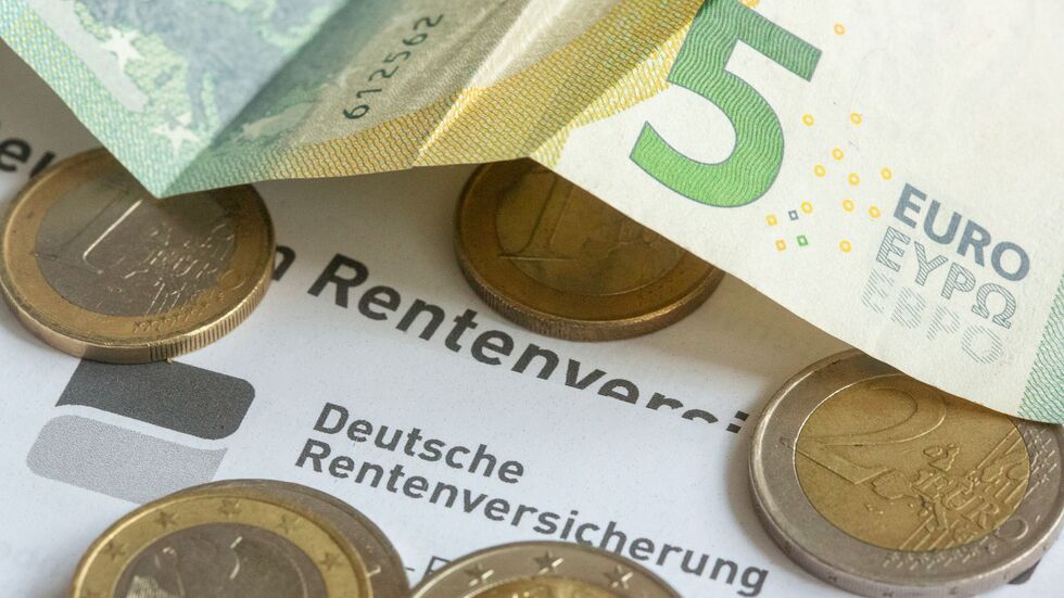 Auch in Sachsen müssen immer mehr Rentnerinnen und Rentner Einkommensteuer zahlen (Symbolbild). Auch in Sachsen müssen immer mehr Rentnerinnen und Rentner Einkommensteuer zahlen (Symbolbild).