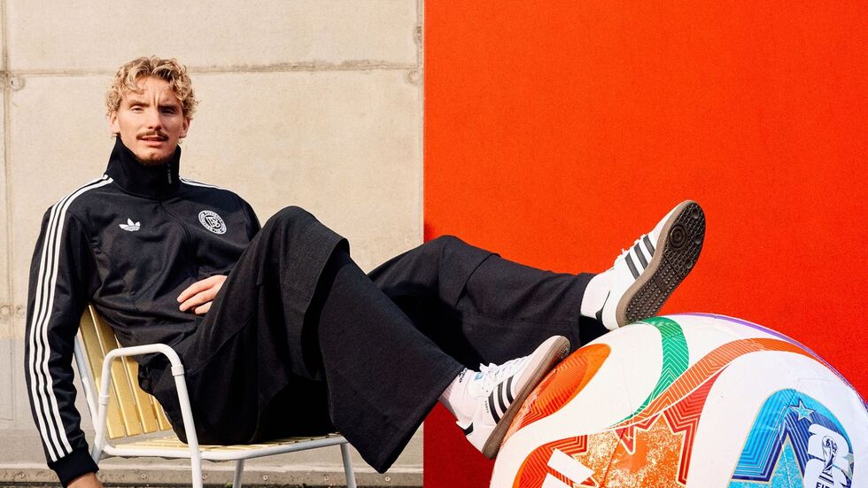 Nick Woltemade hofft auf eine starke WM mit dem neuen Spielball. Nick Woltemade hofft auf eine starke WM mit dem neuen Spielball.