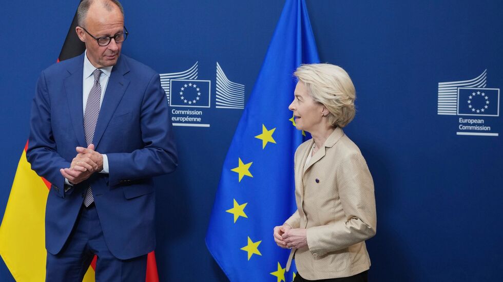 Will Kommissionspräsidentin Ursula von der Leyen konkrete Arbeitsaufträge erteilen: Bundeskanzler Friedrich Merz. (Archivbild) Will Kommissionspräsidentin Ursula von der Leyen konkrete Arbeitsaufträge erteilen: Bundeskanzler Friedrich Merz. (Archivbild)