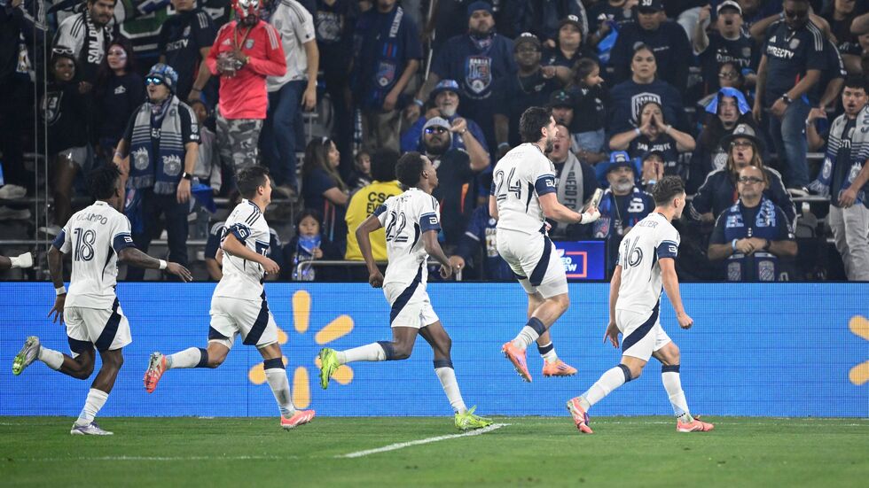 Die Whitecaps jubelten über zwei Tore in den ersten zehn Minuten.