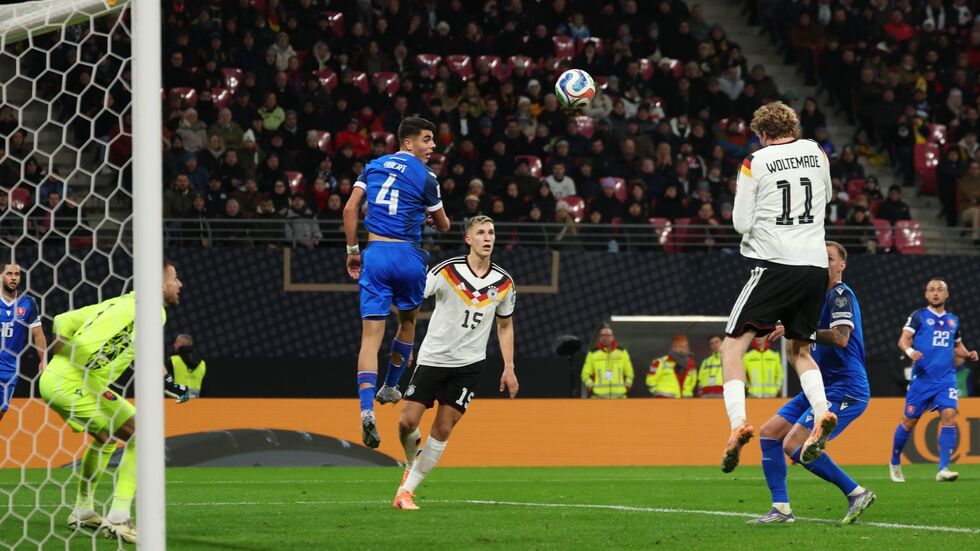 Flanke Kimmich, Kopfball Woltemade: So einfach kann Fußball sein. Flanke Kimmich, Kopfball Woltemade: So einfach kann Fußball sein.