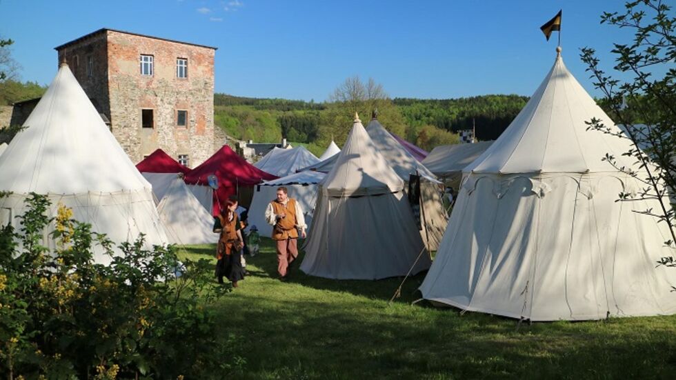 (c) Compa­gnia Degli Scoiat­toli Neri e.V. (c) Compagnia Degli Scoiattoli Neri e.V.