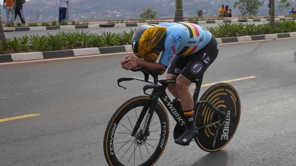 Der Belgier Remco Evenepoel beim Einzelzeitfahren der WM in Ruanda.  Der Belgier Remco Evenepoel beim Einzelzeitfahren der WM in Ruanda.