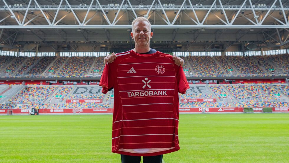 Markus Anfang leitete schon am Montag erstmals das Training in Düsseldorf. Markus Anfang leitete schon am Montag erstmals das Training in Düsseldorf.