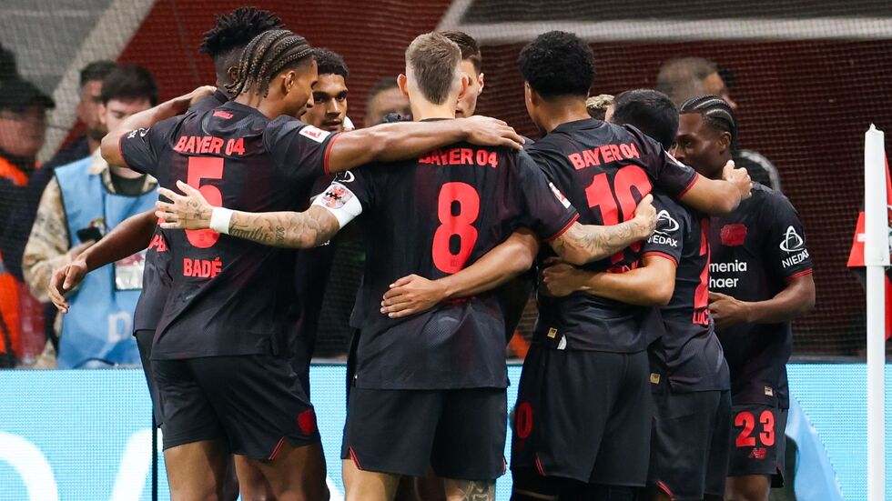 Bayer Leverkusen hatte endlich wieder Grund zu jubeln. Bayer Leverkusen hatte endlich wieder Grund zu jubeln.