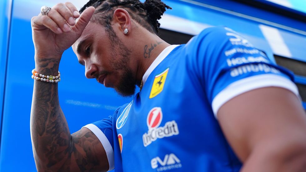Immer wieder neue Rückschläge für den Rekordchampion Lewis Hamilton. Immer wieder neue Rückschläge für den Rekordchampion Lewis Hamilton.