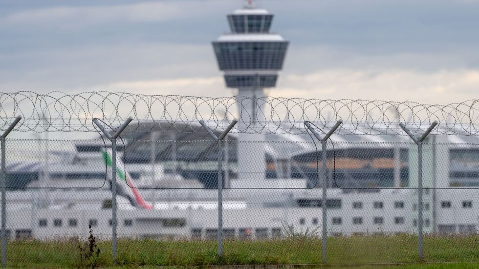Der Flugverkehr wurde am Morgen wieder regulär aufgenommen. (Symbolbild) Der Flugverkehr wurde am Morgen wieder regulär aufgenommen. (Symbolbild)