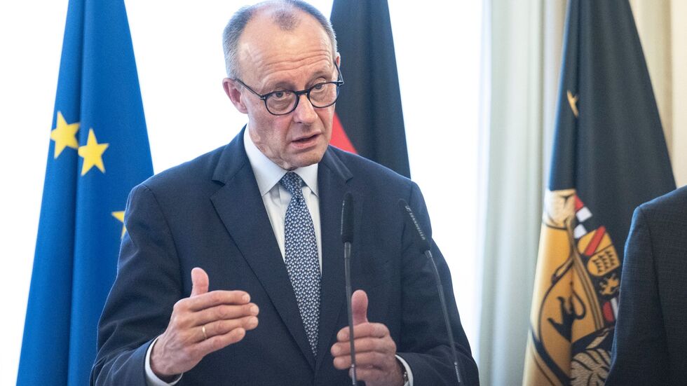 Merz sieht Chancen, aber auch Risiken der KI. Merz sieht Chancen, aber auch Risiken der KI.