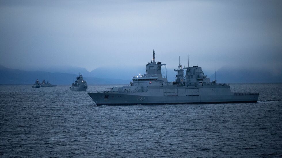 Neun Schiffe und ein U-Boot sind an der Großübung beteiligt. Neun Schiffe und ein U-Boot sind an der Großübung beteiligt.