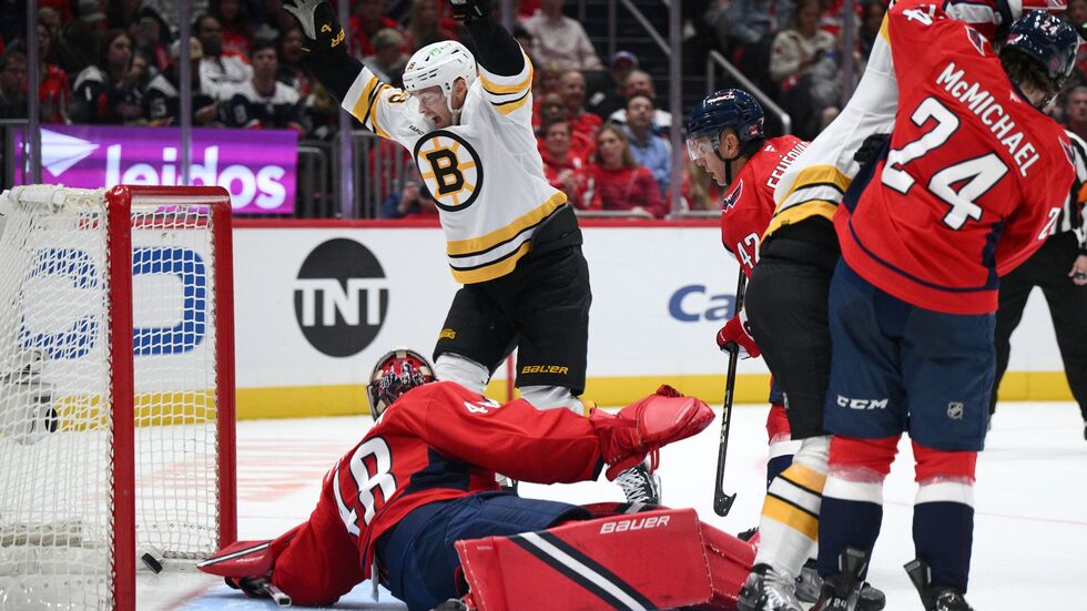 Der erste Treffer in der Amtszeit von Marco Sturm sorgte für Jubel bei den Bruins. Der erste Treffer in der Amtszeit von Marco Sturm sorgte für Jubel bei den Bruins.