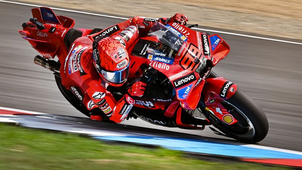Jüngst erst das Titel-Comeback, nun verletzt: Weltmeister Marc Márquez (Archivbild). Jüngst erst das Titel-Comeback, nun verletzt: Weltmeister Marc Márquez (Archivbild).