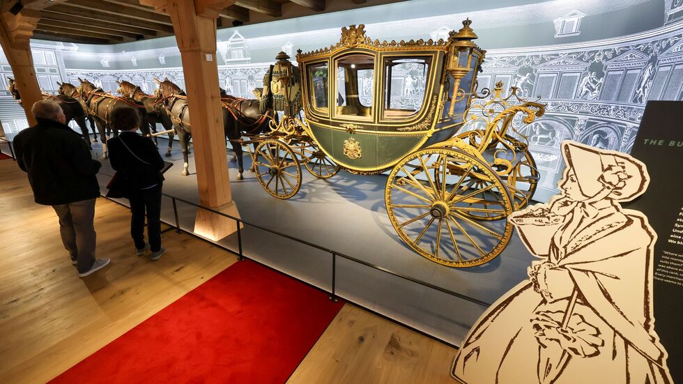 Der Galawagen des Sächsischen Hofes aus dem Jahr 1876/77 ist eines der Exponate im neu konzipierten Kutschenmuseum auf Schloss Augustusburg. Der Galawagen des Sächsischen Hofes aus dem Jahr 1876/77 ist eines der Exponate im neu konzipierten Kutschenmuseum auf Schloss Augustusburg.