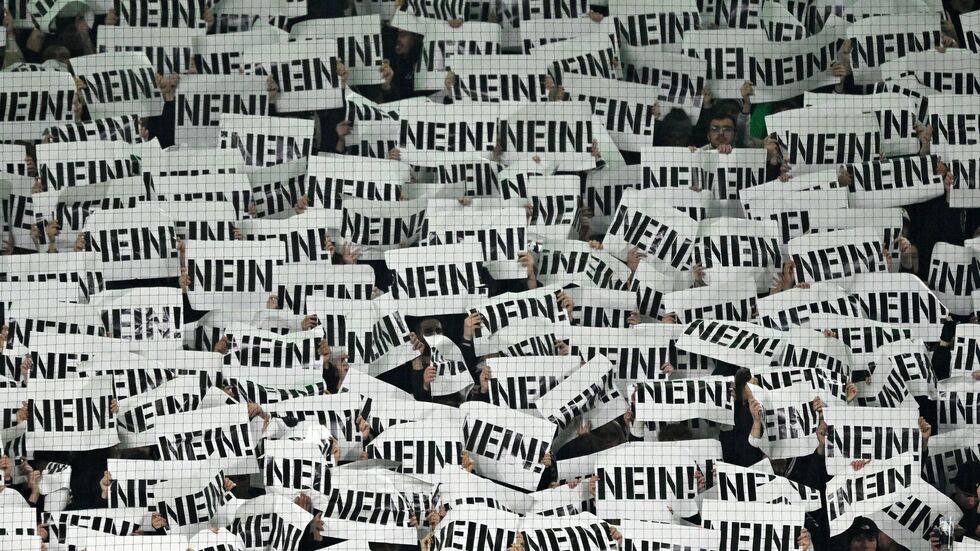 Borussias Fans sagen Nein zu den Plänen der Politik.