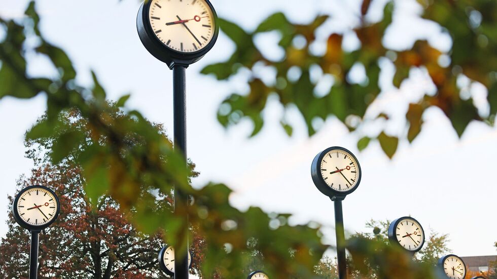 Die Zeitumstellung von Sommer- auf Winterzeit erfolgt 2025 in der Nacht zum 26. Oktober. (Archivbild) Die Zeitumstellung von Sommer- auf Winterzeit erfolgt 2025 in der Nacht zum 26. Oktober. (Archivbild)