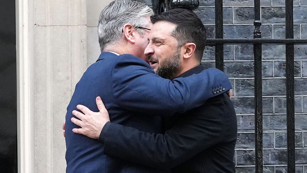 Der britische Premier Starmer sicherte Selenskyj weitere Unterstützung zu. Der britische Premier Starmer sicherte Selenskyj weitere Unterstützung zu.