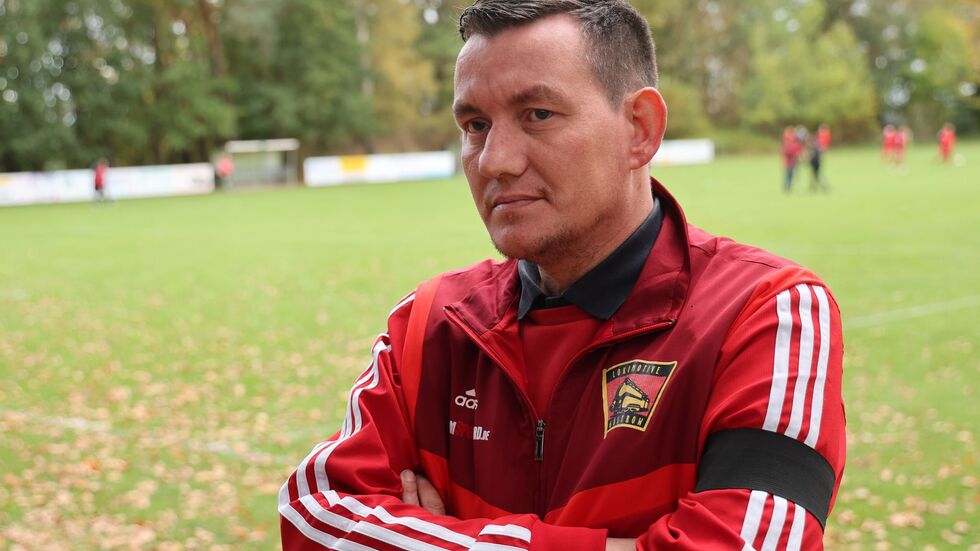 Der Vize-Vorsitzende von Fabians Fußballverein, Jan Boralewski, fand bewegende Worte für den Jungen. Der Vize-Vorsitzende von Fabians Fußballverein, Jan Boralewski, fand bewegende Worte für den Jungen.
