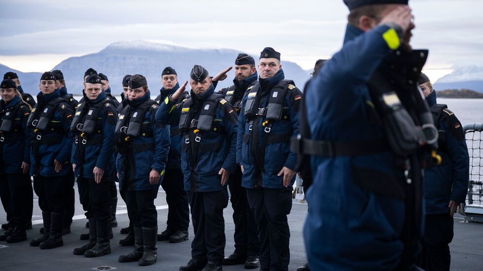 Etwa 1.300 Soldatinnen und Soldaten wurden für die Übung nach Norwegen verlegt. Etwa 1.300 Soldatinnen und Soldaten wurden für die Übung nach Norwegen verlegt.