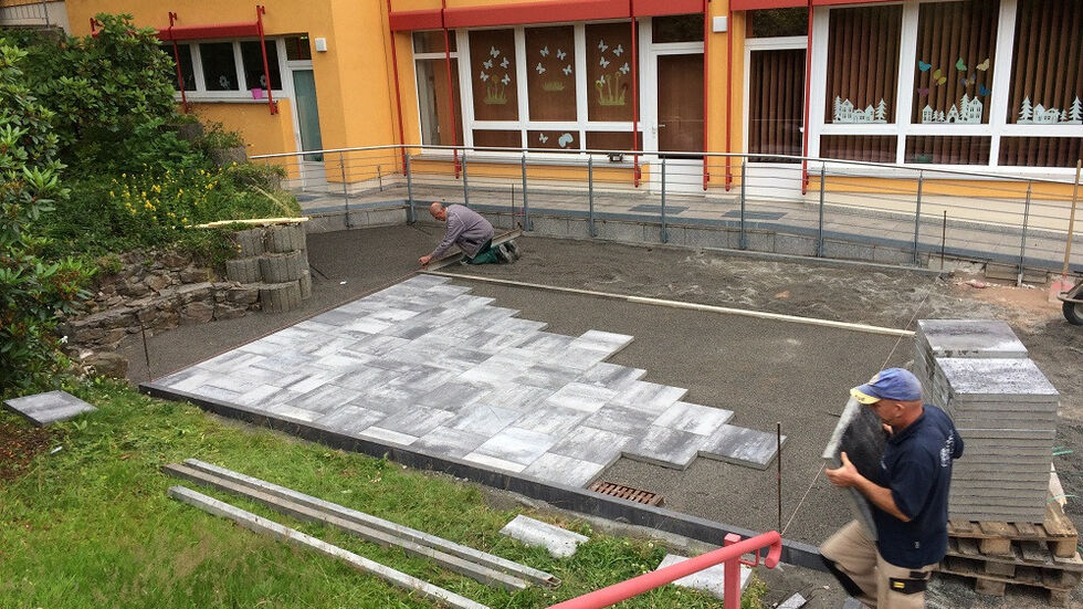 Bautä­tig­keit an der Brünlas­berg­schule Aue. Foto: Landratsamt Erzge­birgs­kreis.