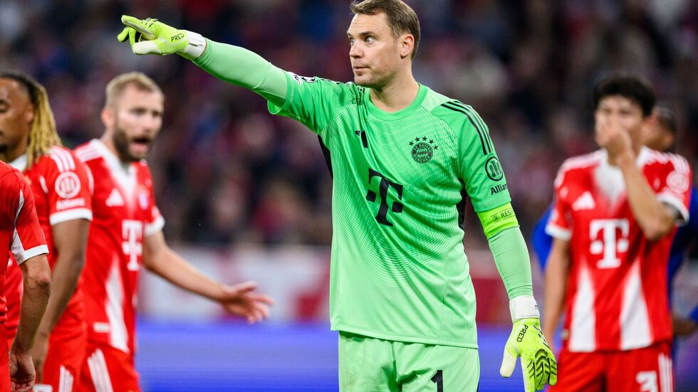 Manuel Neuer bei seinem 100. Champions-League-Sieg. Manuel Neuer bei seinem 100. Champions-League-Sieg.