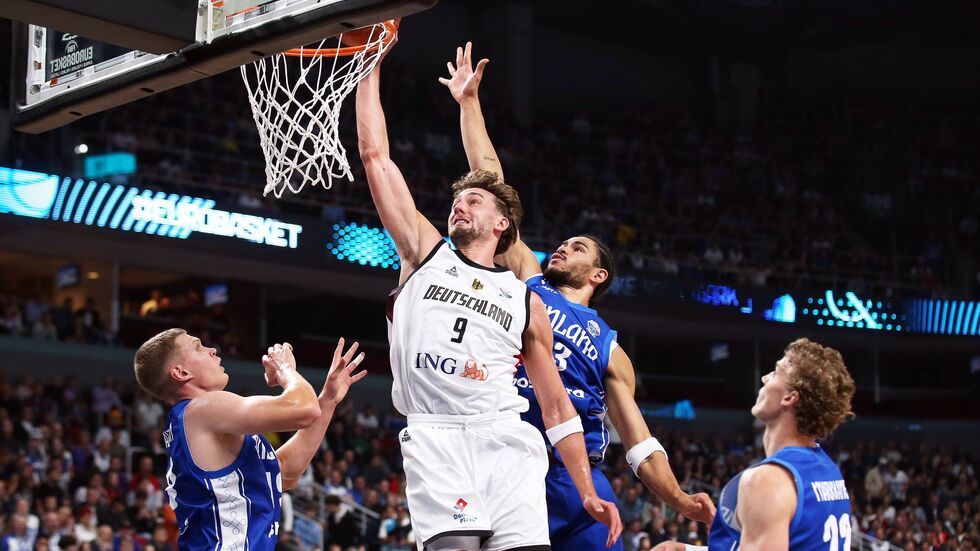 Starker Auftritt: Wagner beim Dunk. Starker Auftritt: Wagner beim Dunk.