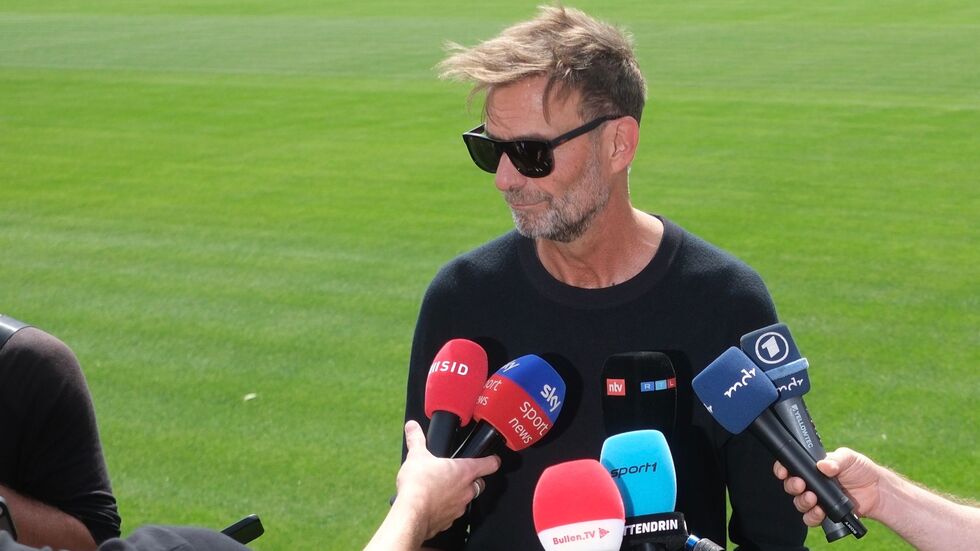 Jürgen Klopp ist von dem Vorschlag wenig begeistert. Jürgen Klopp ist von dem Vorschlag wenig begeistert.