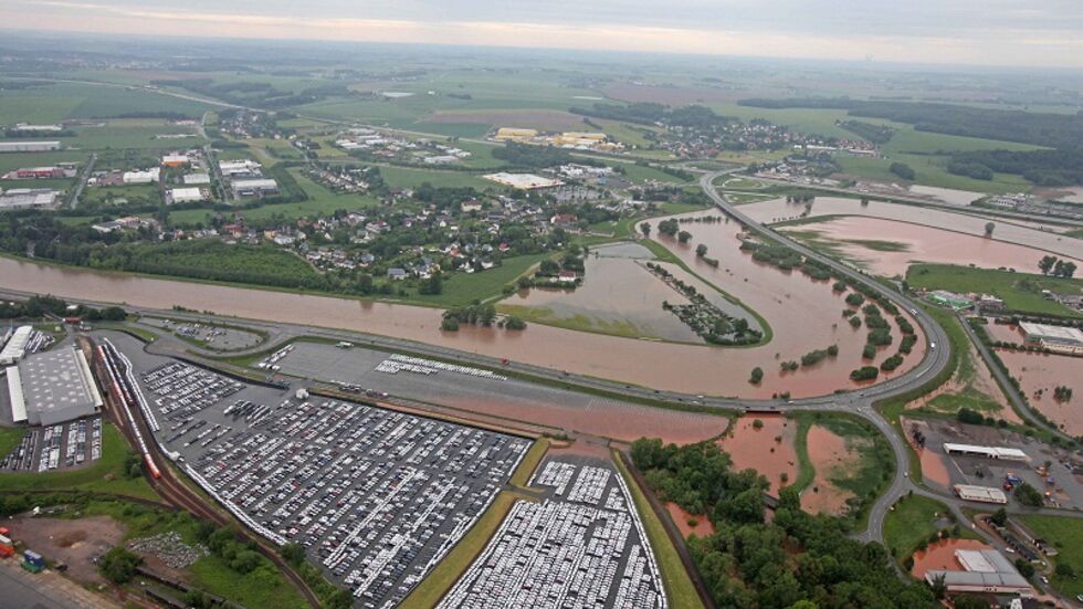 Das Luftbild von Glauchau zeigt das ganze Ausmaß der Überschwem­mungen. (c) Ralph Köhler, propic­ture Das Luftbild von Glauchau zeigt das ganze Ausmaß der Überschwemmungen. (c) Ralph Köhler, propicture