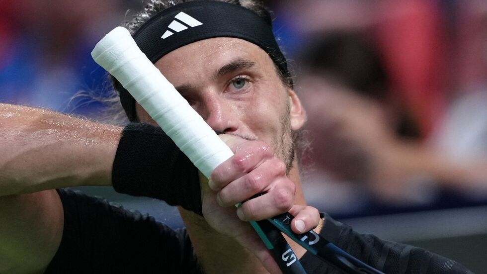 Alexander Zverev ist auch in Shanghai früh ausgeschieden. Alexander Zverev ist auch in Shanghai früh ausgeschieden.