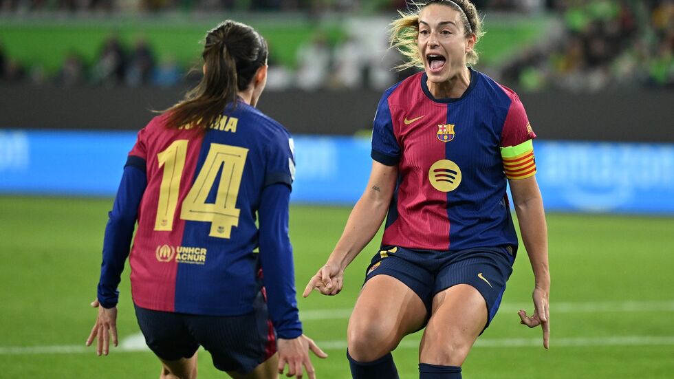 Die vielfach ausgezeichneten Aitana Bonmatí und Alexia Putellas jubeln auch gegen den FC Bayern (Archivbild)  Die vielfach ausgezeichneten Aitana Bonmatí und Alexia Putellas jubeln auch gegen den FC Bayern (Archivbild)