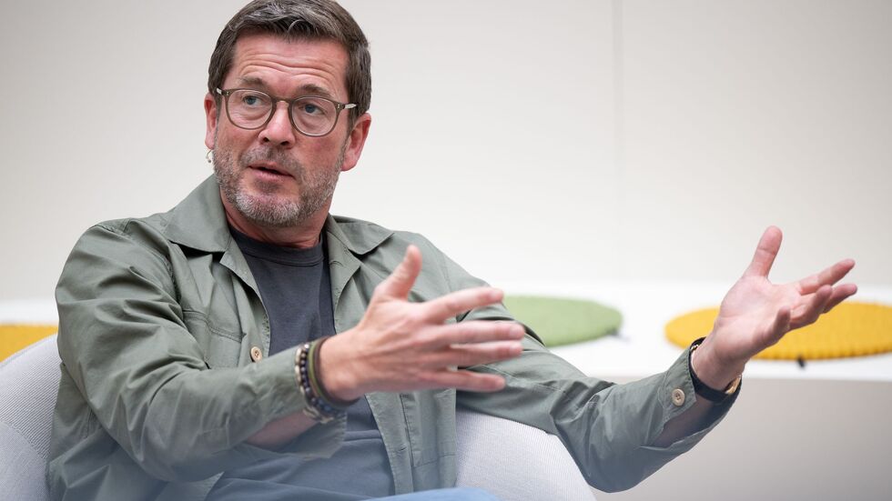 Karl-Theodor zu Guttenberg will die AfD inhaltlich konfrontieren. (Archivbild) Karl-Theodor zu Guttenberg will die AfD inhaltlich konfrontieren. (Archivbild)