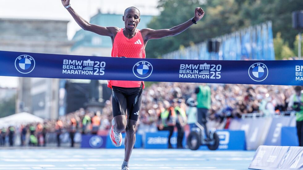 Sabastian Sawe siegte beim 51. Berlin-Marathon mit großem Vorsprung. Sabastian Sawe siegte beim 51. Berlin-Marathon mit großem Vorsprung.