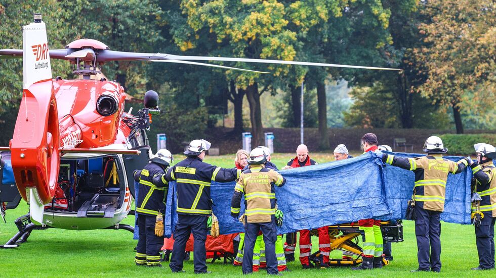 Mit einem Rettungshubschrauber war die gewählte Bürgermeisterin von Herdecke in ein Krankenhaus geflogen worden. (Archivbild) Mit einem Rettungshubschrauber war die gewählte Bürgermeisterin von Herdecke in ein Krankenhaus geflogen worden. (Archivbild)