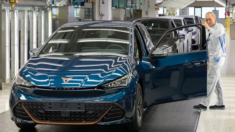 Ein Cupra Born wird in Zwickau gefertigt.