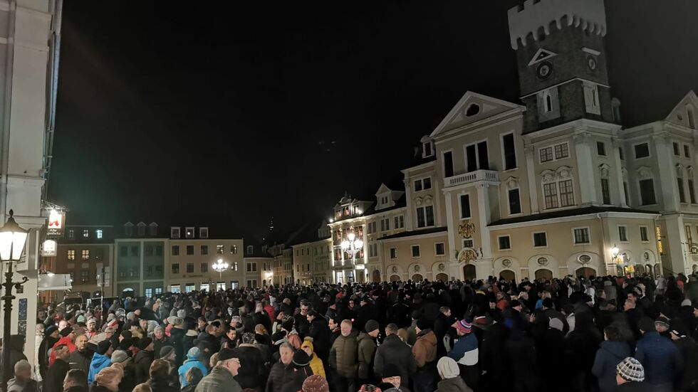 Protest gegen Corona-Vorschriften in Löbau Protest gegen Corona-Vorschriften in Löbau