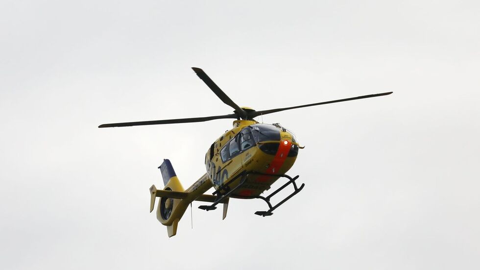 Der Rettungshubschrauber landete an der Unfallstelle.