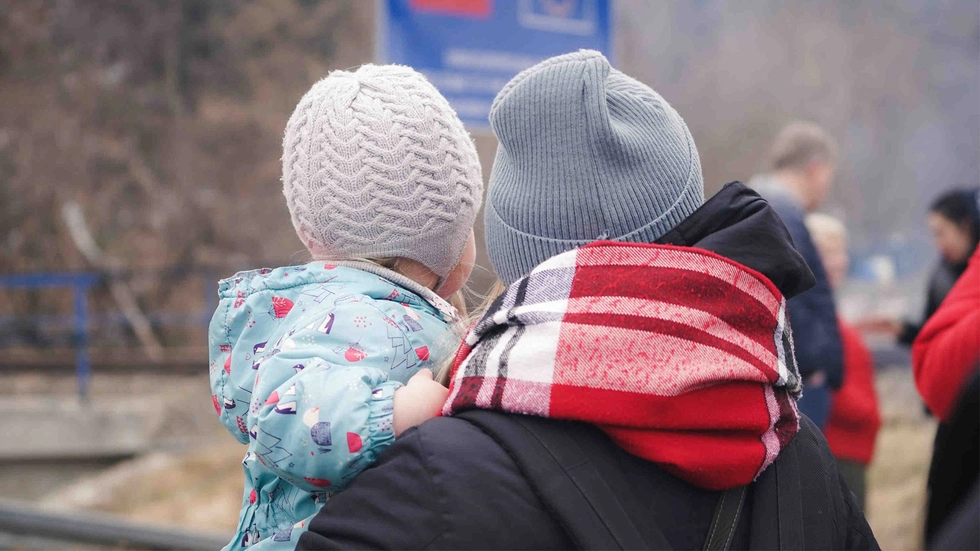 Mutter und Kind aus der Ukraine an der Grenze (Symbolbild) Mutter und Kind aus der Ukraine an der Grenze (Symbolbild)