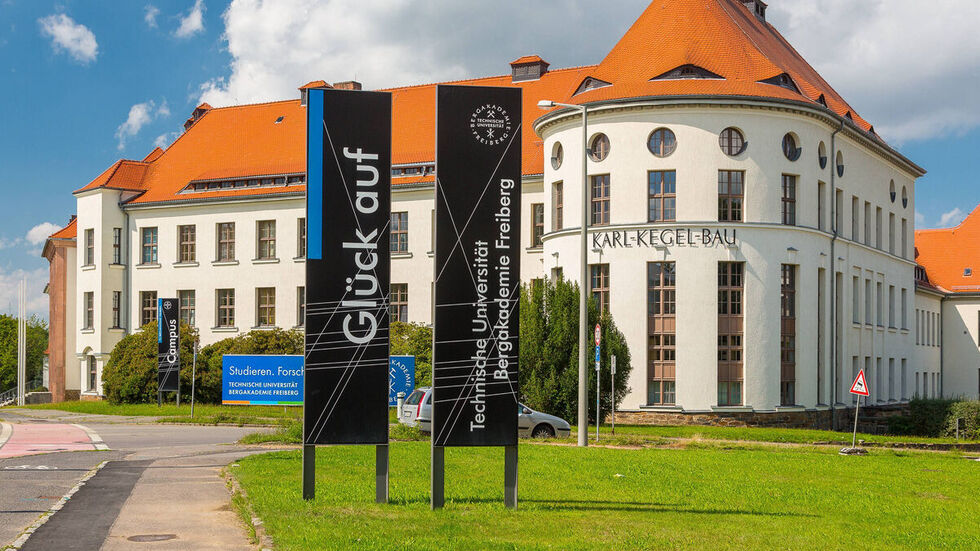 Auf dem Campus der TU Bergakademie Freiberg gibt es wieder WLAN. (Symbolbild)