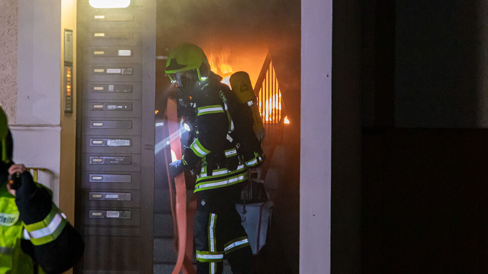 Das Treppenhaus stand in Flammen.