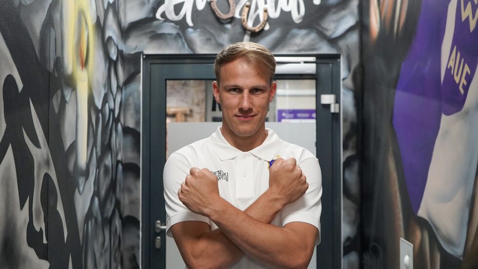 Willkommen im Schacht! Jannic Ehlers läuft zur neuen Saison für die Veilchen auf.