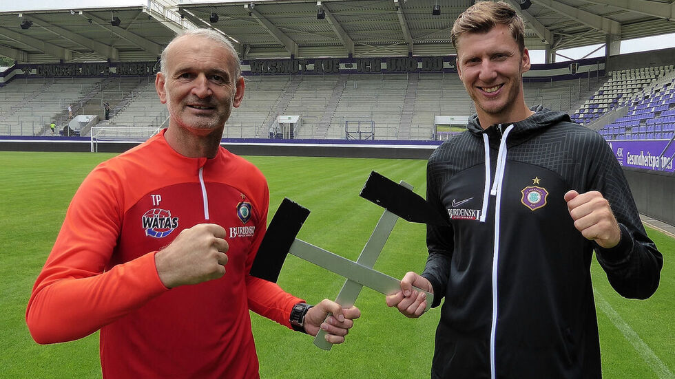 (von links) Torwarttrainer Tomislav Piplica mit Philipp Klewin.