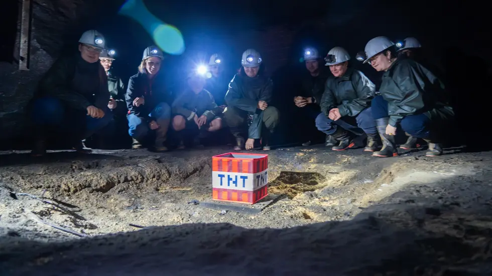 In insgesamt 13 Missionen beschäftigen sich die Spieler mit Themen wie Rohstoffen, Kreislaufwirtschaft und nachhaltigen Technologien.