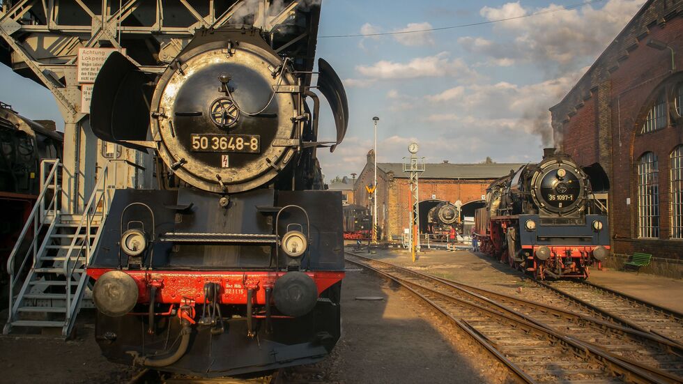 Die Dampflokaufstellung im Sächsischen Eisenbahnmuseum Chemnitz ist Teil der 200-Jahr-Feier. Die Dampflokaufstellung im Sächsischen Eisenbahnmuseum Chemnitz ist Teil der 200-Jahr-Feier.