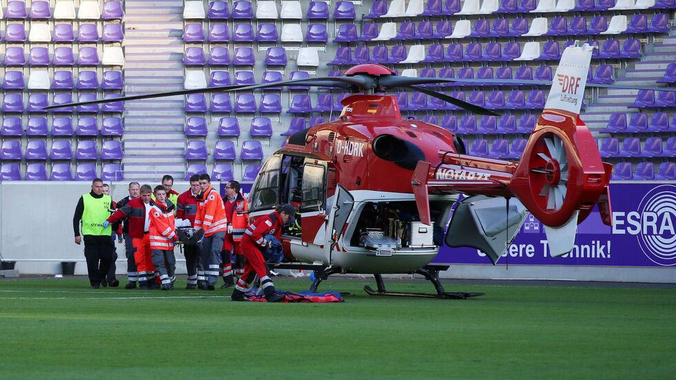 Nach dem Zweitliga-Heimspiel von Erzgebirge Aue gegen Hamburg kam es zu einem Notarzt-Einsatz.