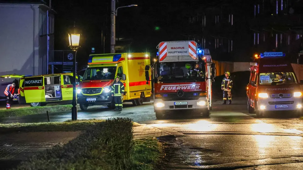 Im Einsatz waren die Feuerwehr Schwarzenberg (Hauptwache) sowie die Ortswehren Crandorf, Bermsgrün und Heide. 