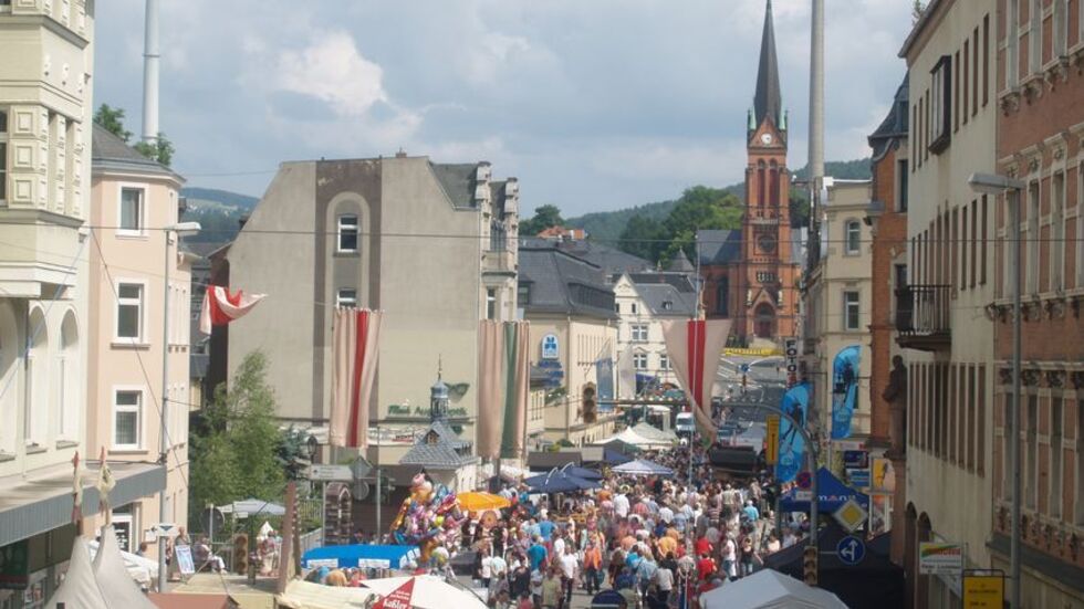 Volle Straßen zum Stadtfest in Aue-Bad Schlema. Das wird es dieses Jahr nicht geben.