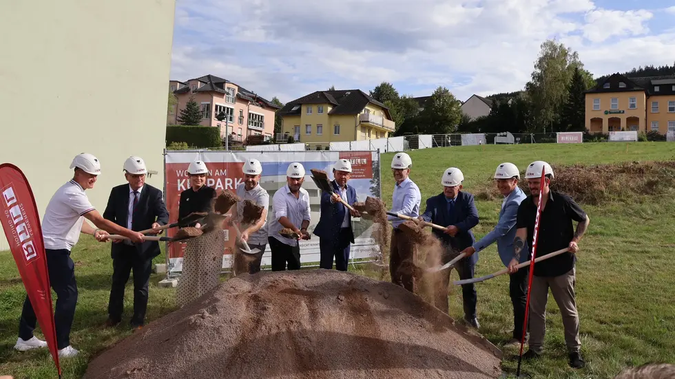 Spatenstich für das “Wohnen am Kurpark” Spatenstich für das “Wohnen am Kurpark”