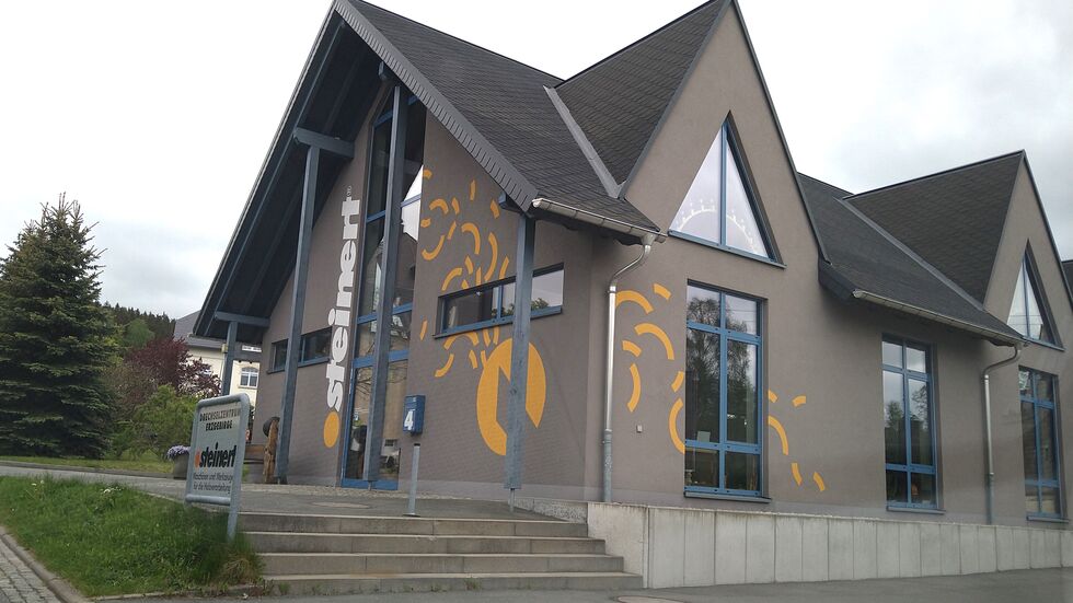 Das Drechselzentrum Erzgebirge und Machinenbau Steinert haben Insolvenz angemeldet.