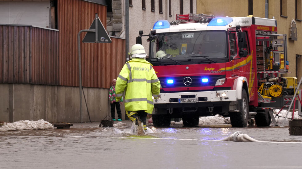 In Burkhardtsdorf trat die Zwönitz über die Ufer. 