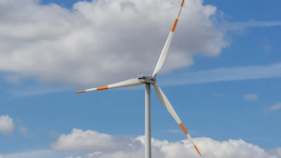 Der Ausbau der erneuerbarer Energien bringt Herausforderungen fürs Stromnetz mit sich, zum Beispiel sind kurzfristige Ausfälle im Stromntz auszugleichen. Batteeriespeicher übernehmen diese Aufgabe.