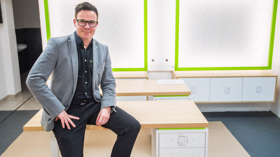 Tino Bauer eröffnet seine vierte Filiale in Neukirchen. Tino Bauer eröffnet seine vierte Filiale in Neukirchen.