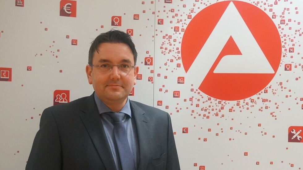 Sven Schulze. Sven Schulze.